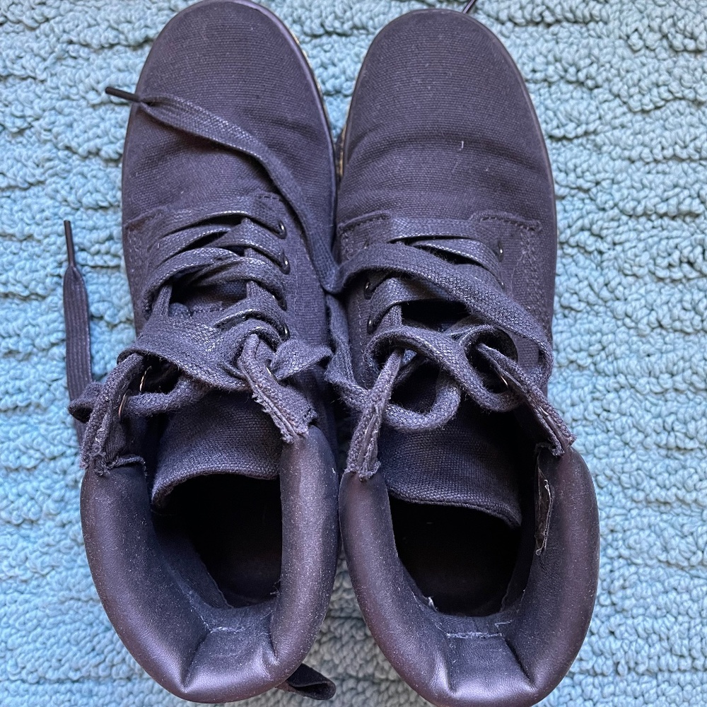 Dr Martens High Cut Black Sneakers